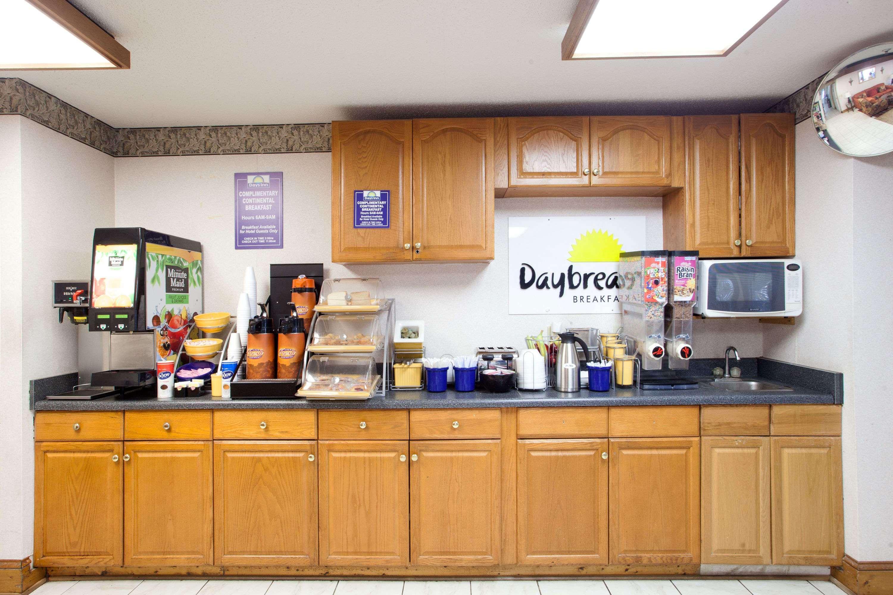 Days Inn By Wyndham Covington Εξωτερικό φωτογραφία