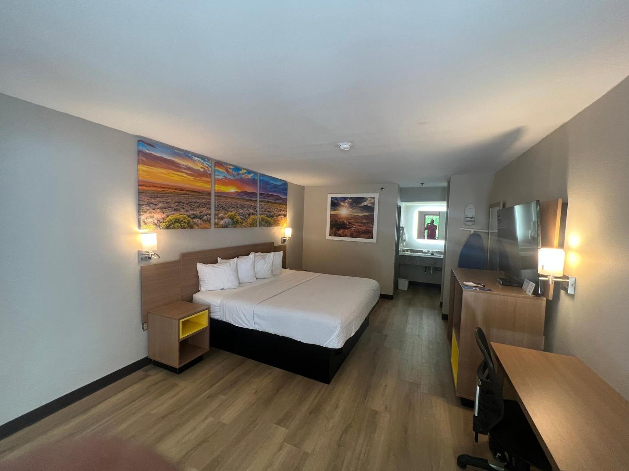 Days Inn By Wyndham Covington Εξωτερικό φωτογραφία